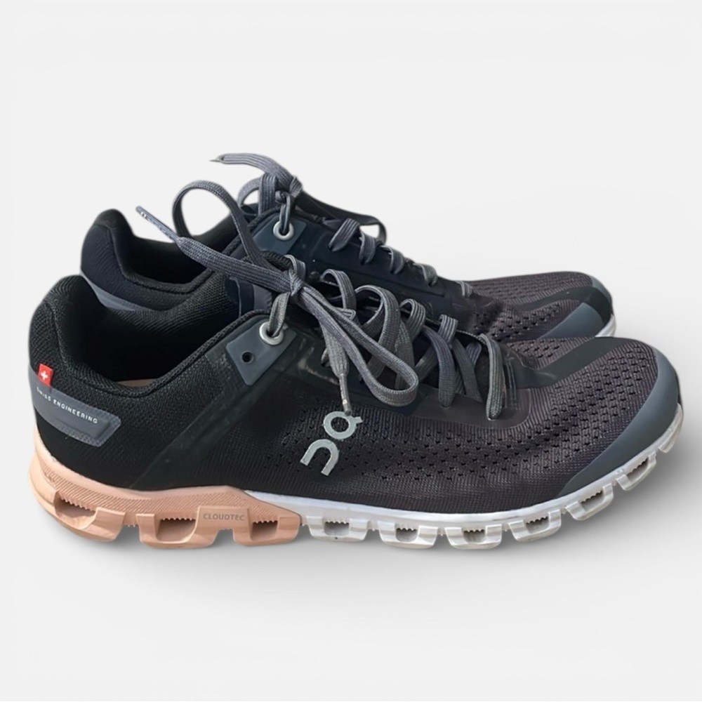 On CloudFlow Athletic Black & Pink Running Walking Shoes Breathable, Women's 7W - Picture 4 of 9